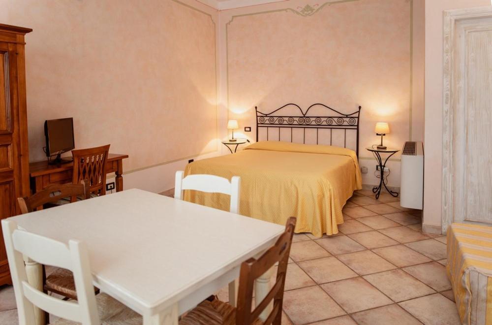 Hotel Rossi Manciano Eksteriør billede