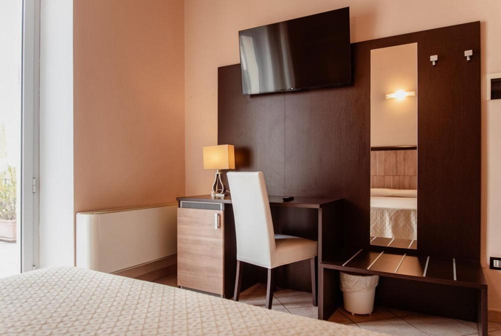 Hotel Rossi Manciano Eksteriør billede