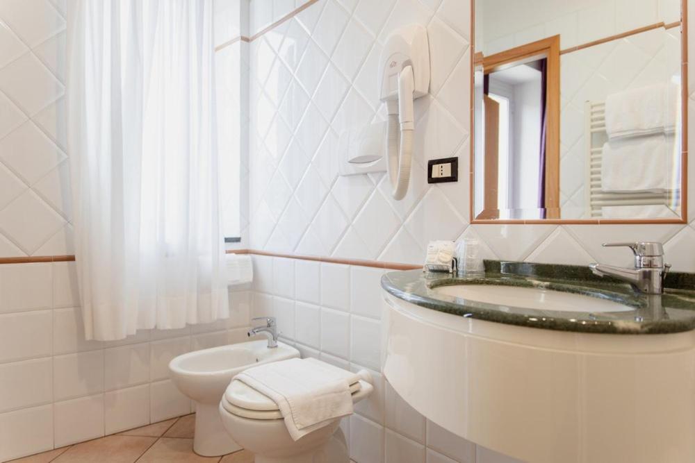 Hotel Rossi Manciano Eksteriør billede