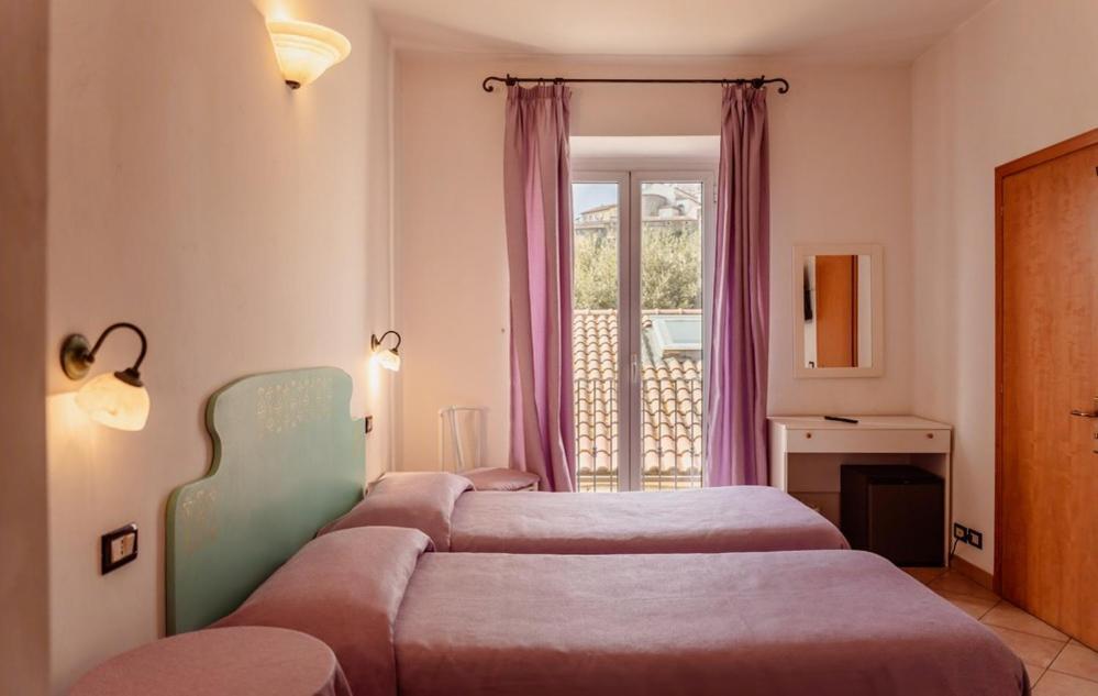 Hotel Rossi Manciano Eksteriør billede